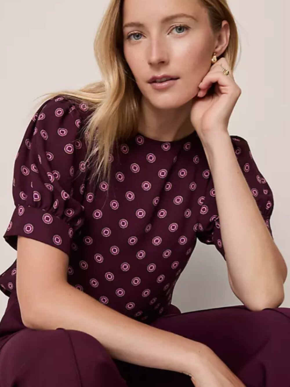 Ann Taylor Chic Geo Gathered Sleeve Top in Poised Plum Size M  NWT